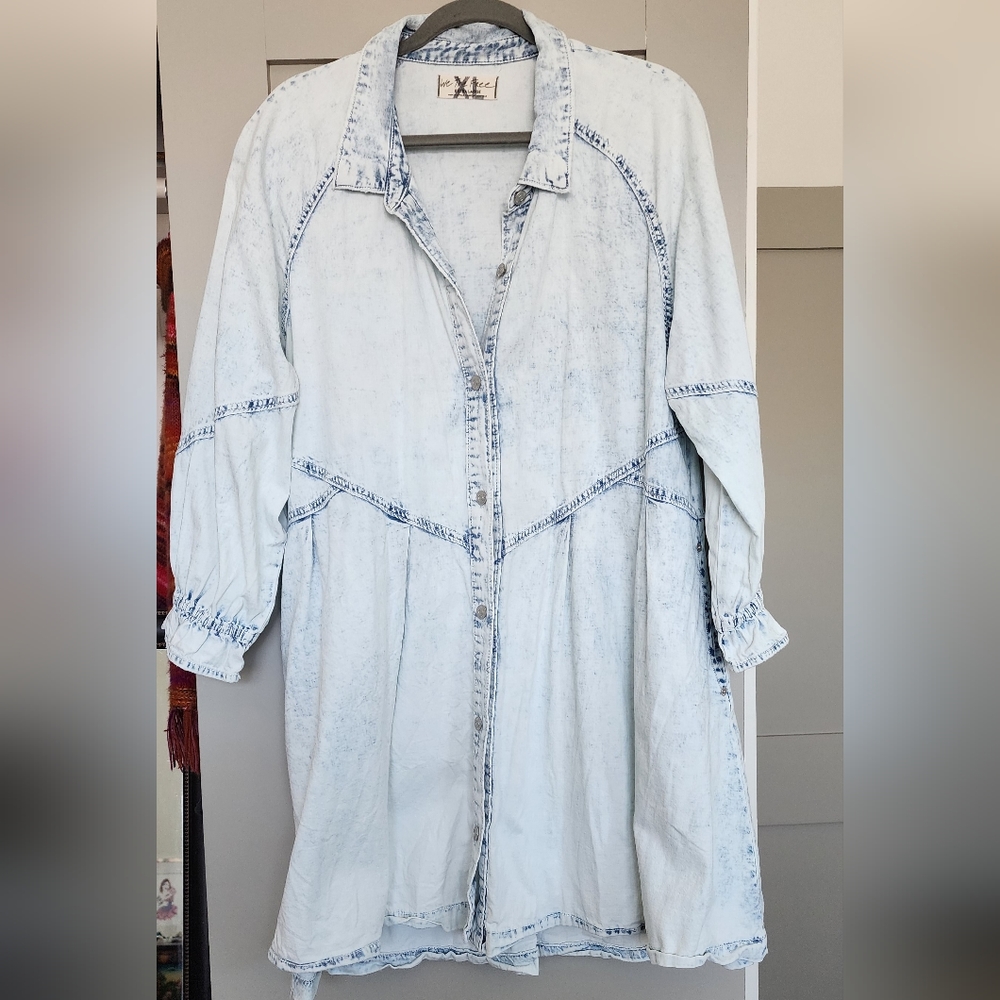 We the free XL light denim 👗